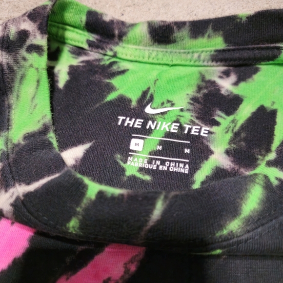 Nike Heavyweight Sportswear Tie-Dye T-Shirt - Picture 5 of 7